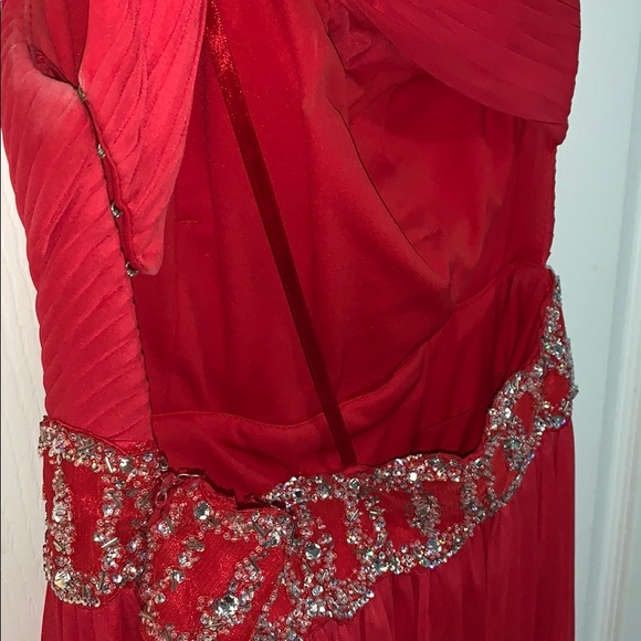 PROM DRESS | Formal Gown, Red - Picture 5 of 7
